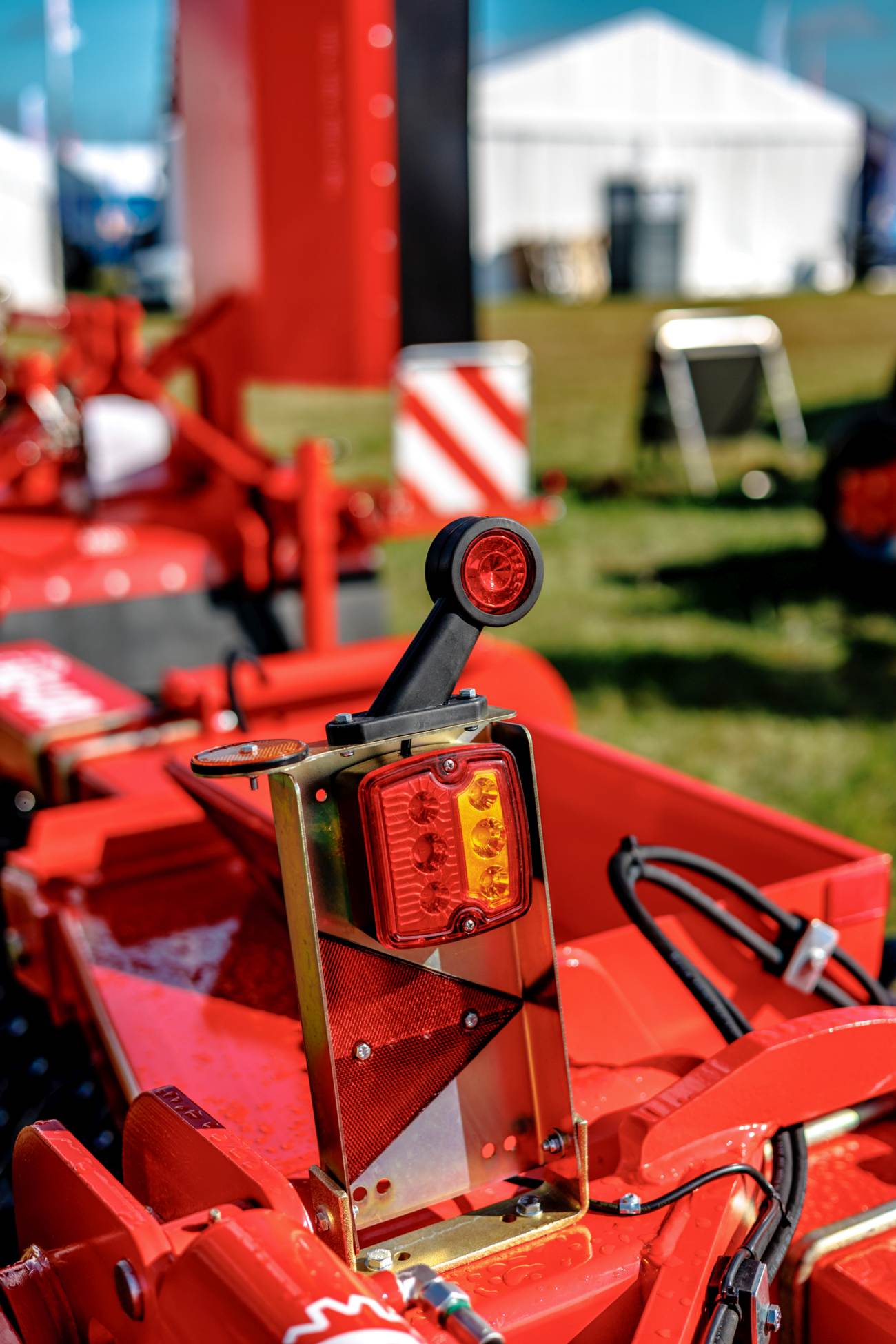 Dónde y qué luces de gálibo instalar: luces delanteras, laterales, traseras