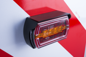 ZPR 3020 (8.2.2) Conjunto de luces LED 12/24 V con panel para cargas sobredimensionadas, con toma y conector Superseal